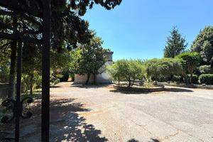 VILLA SINGOLA A SEZZE