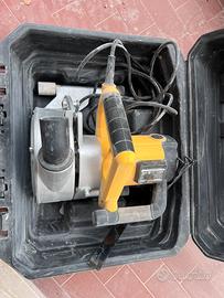 Scanalatrice per tracce muro scanalatore