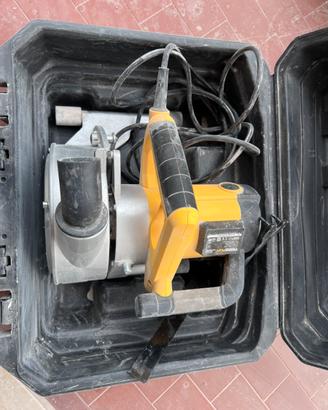 Scanalatrice per tracce muro scanalatore