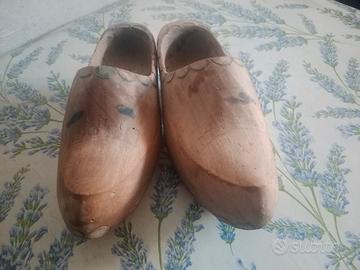 zoccoli in legno