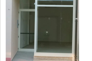 Locale commerciale/ ufficio