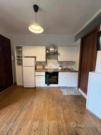 2 LOCALI A CAPRIVA DEL FRIULI