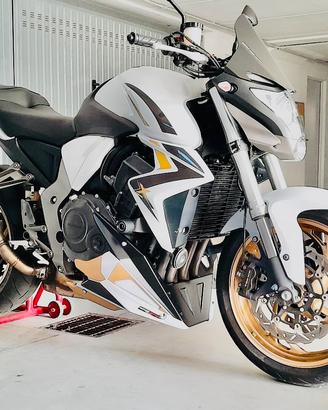 Honda cb1000r