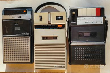 Lotto 3 registratori a cassette. 