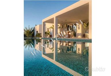 INCANTEVOLE VILLA CON UN DESIGN MODERNO: VISTA PAN