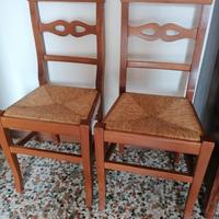 4 sedie in legno. 