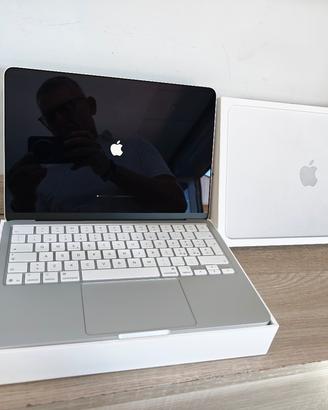 MACBOOK NEO 8/256GB NUOVO APERTO SOLO  ESPOSIZIONE