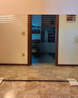 Specchio grande da parete (184,8 × 110,1 cm)