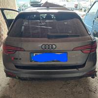 audi rs4 