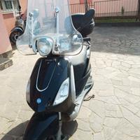 Piaggio Fly 150
