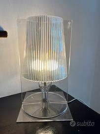 Lampada da tavolo Kartell