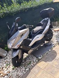 Yamaha T Max
