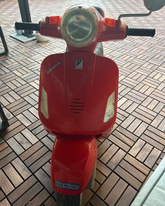 Vespa Piaggio bimbo rossa
