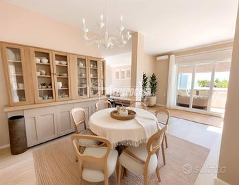 TRILOCALE A DUE PASSI DAL MARE CON GARAGE