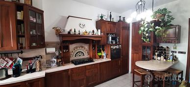 Cucina noce nazionale massello