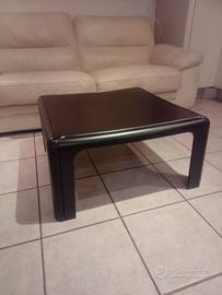 Tavolo da fumo Kartell 4894 - Design e Gae Aulenti