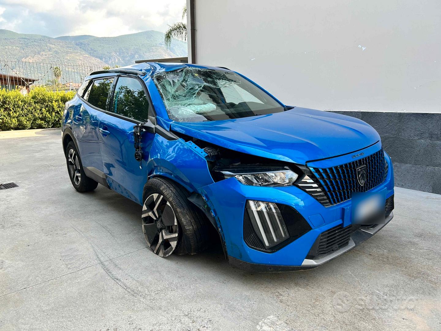 Peugeot 2008 2024 photo 3
