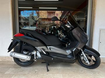 Yamaha X-Max 250