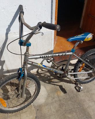 bicletta bmx usata misura 20