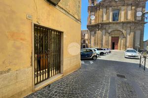 MULTILOCALE A MONTE PORZIO CATONE