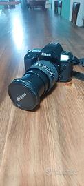 Fotocamera Nikon F70 + obiettivo Nikkor