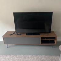 Mobile tv design moderno