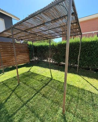 Gazebo in ferro artigianale su misura – 2,5 × 4 m