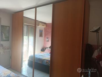 Armadio in ciliegio 6 ante