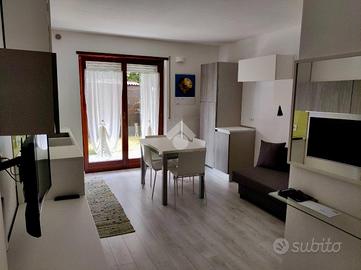 2 LOCALI A RIVA DEL GARDA