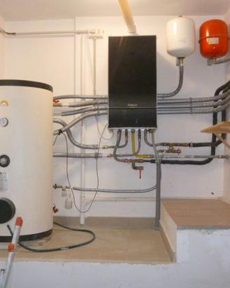 Centrale termica solare + Caldaia a gas