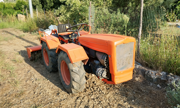 Trattore carraro 30cv con fresa ben funzionante