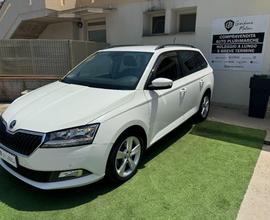 SKODA - Fabia Station Wagon Wagon 1.0 tsi Design