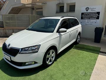 SKODA - Fabia Station Wagon Wagon 1.0 tsi Design