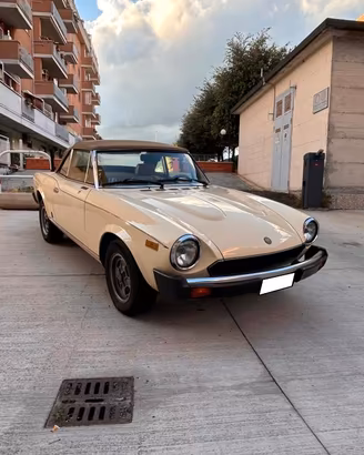 Fiat 124 Sport Spider 2.0 Modello America ASI