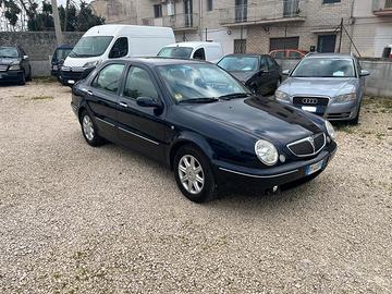 Lancia Lybra 1.9 JTD cat intensa