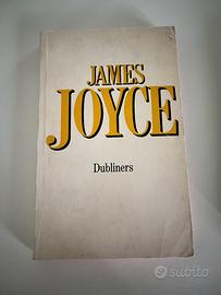 Libro in inglese di James Joyce