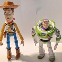 Buzz Lightyear e Woody parlanti in ITALIANO