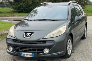 Peugeot 207 1.4 8V 75CV 5p. X Line