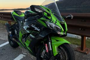 Kawasaki Ninja ZX10R 2016