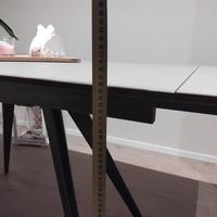 Tavolo design moderno