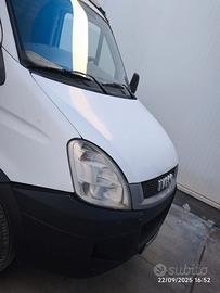 Iveco 35 ql cabinato passo lungo 
