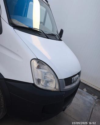 Iveco 35 ql cabinato passo lungo 