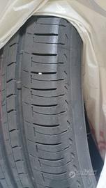 Gomme per auto.