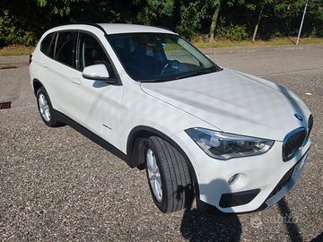 Bmw x1 sdrive18i Advantage 140cv
