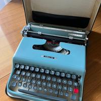 Macchina da scrivere Olivetti