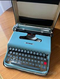 Macchina da scrivere Olivetti