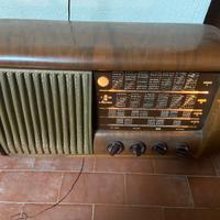 Radio a valvole vintage Magnadyne S 109 anno 50/51