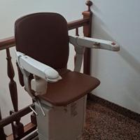 Montascale per disabili o anziani