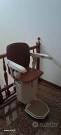 Montascale per disabili o anziani