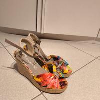 sandalo multicolor con zeppa in paglia comodissima